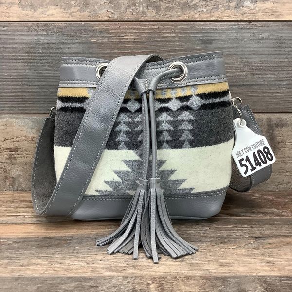 Feed best sale bucket bag