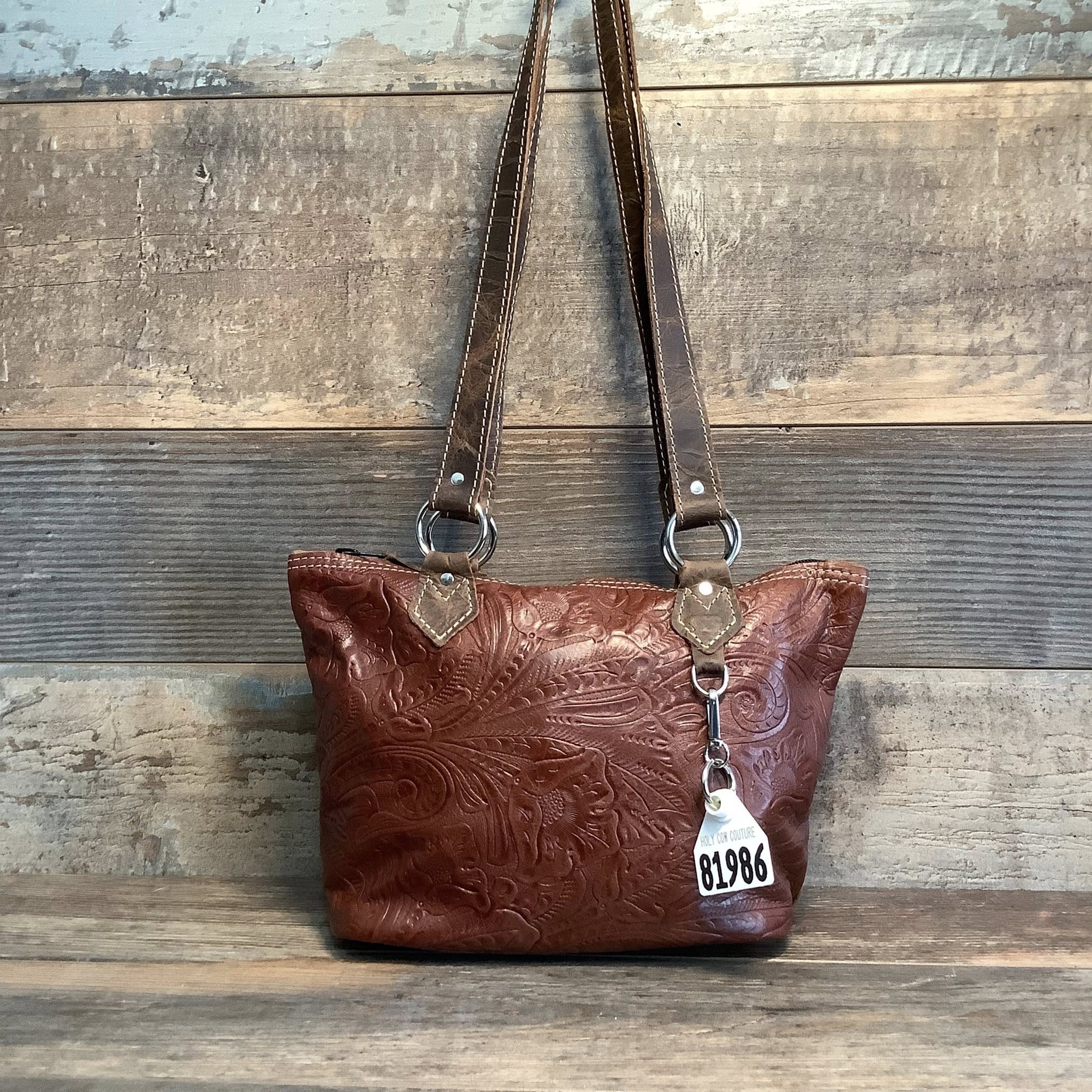 Mini Town Square #81986 – Holy Cow Couture