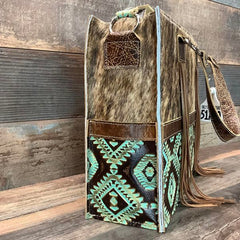 Get Outta Town Hybrid Tote #51780