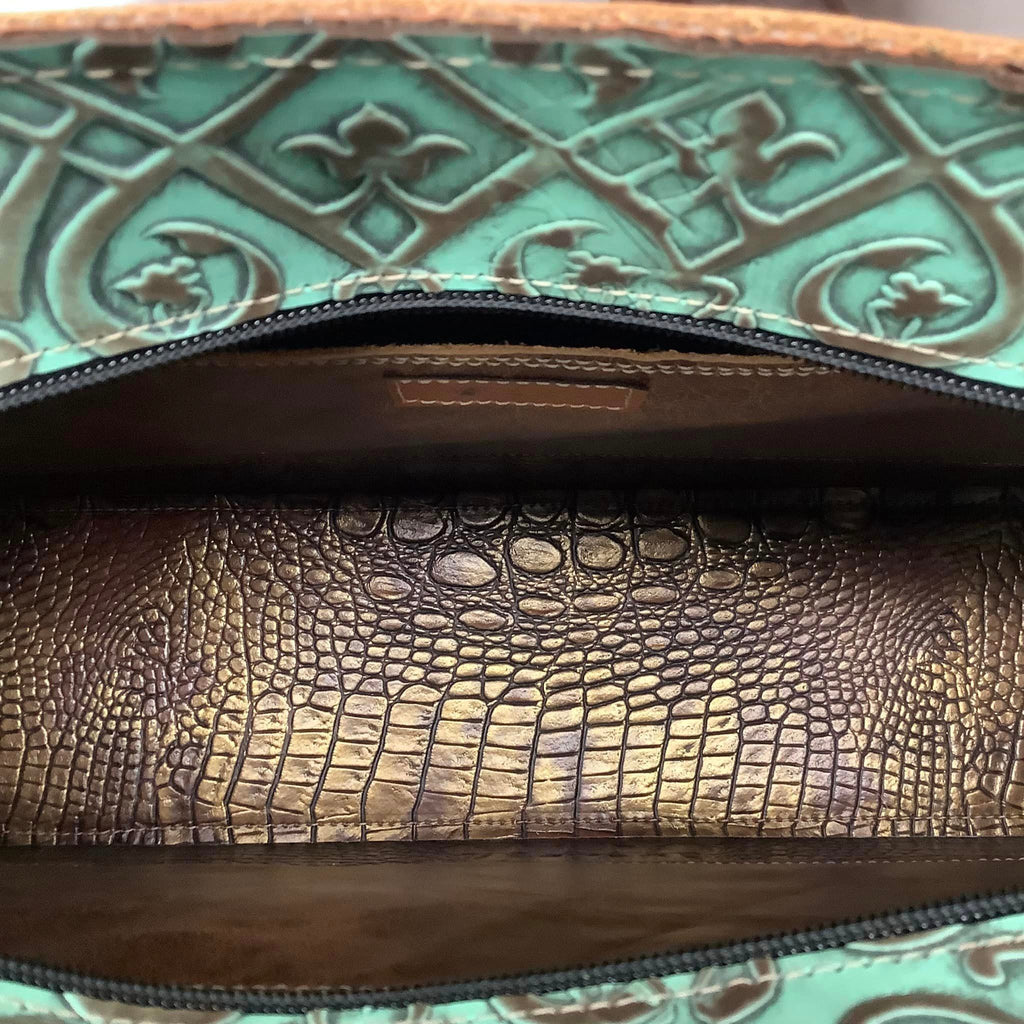 Get Outta Town Hybrid Tote #51796