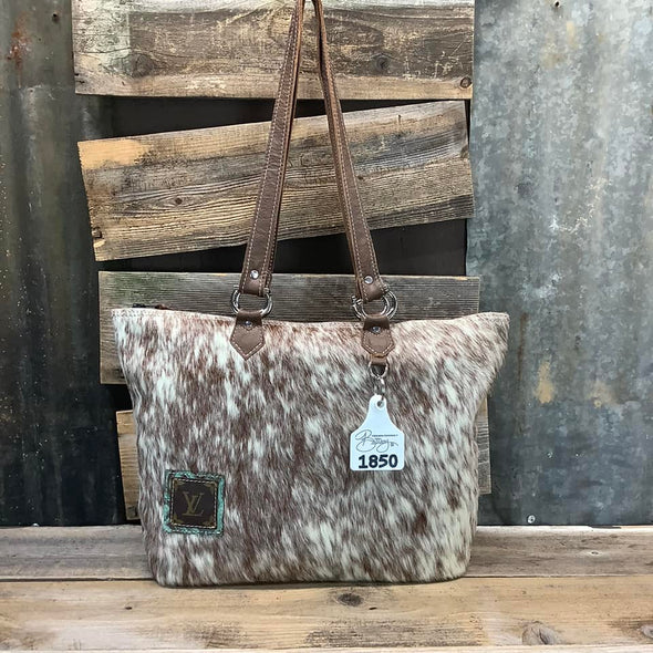 Town Square Crossbody