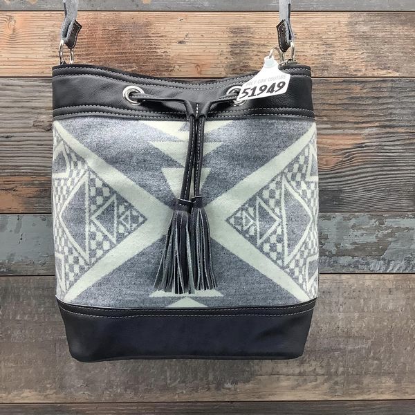 Feed Bucket Pendleton®  #51949