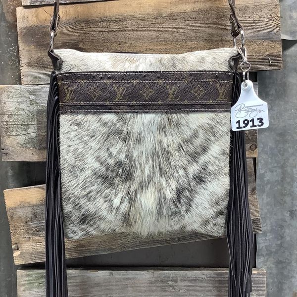 Exclusive Collection Crossbody ~ #1913
