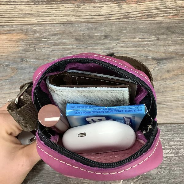 Tumbleweed Pouch Ear Tag Varies (Pink Embossed)