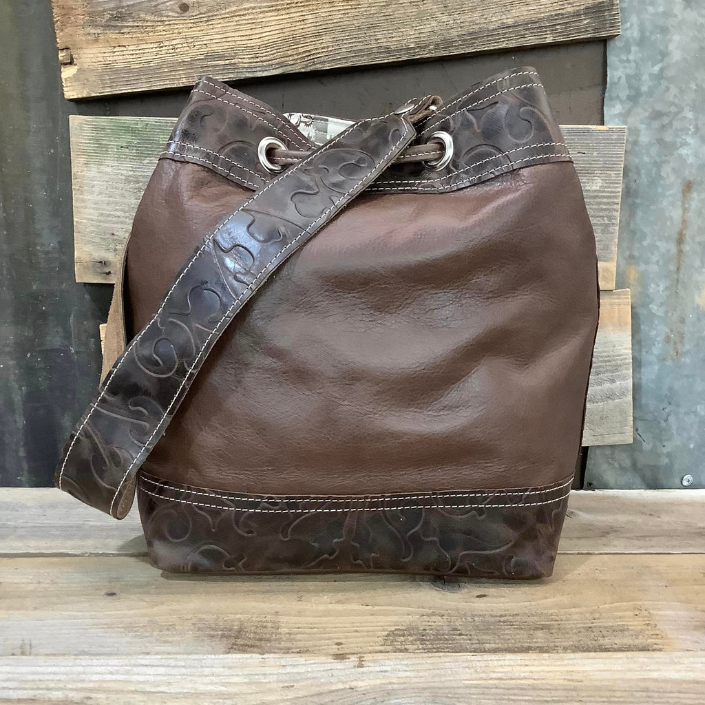 Exclusive Collection Feed Bucket #2102