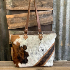 Exclusive Collection Town Square #1799