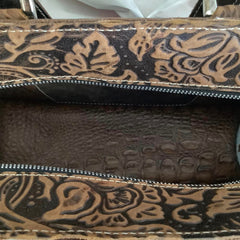 Exclusive Collection Small Town Tote #64000