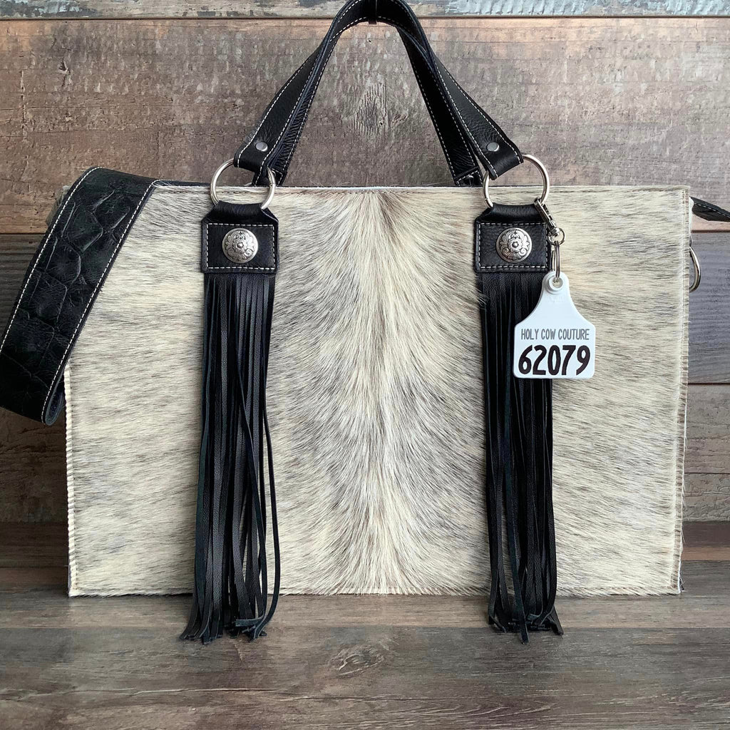 Get Outta Dodge Hybrid Tote #62079