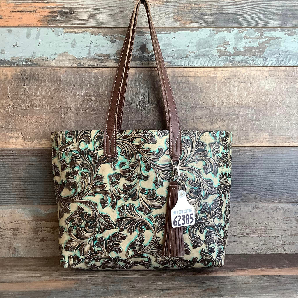 The Weekender #62385