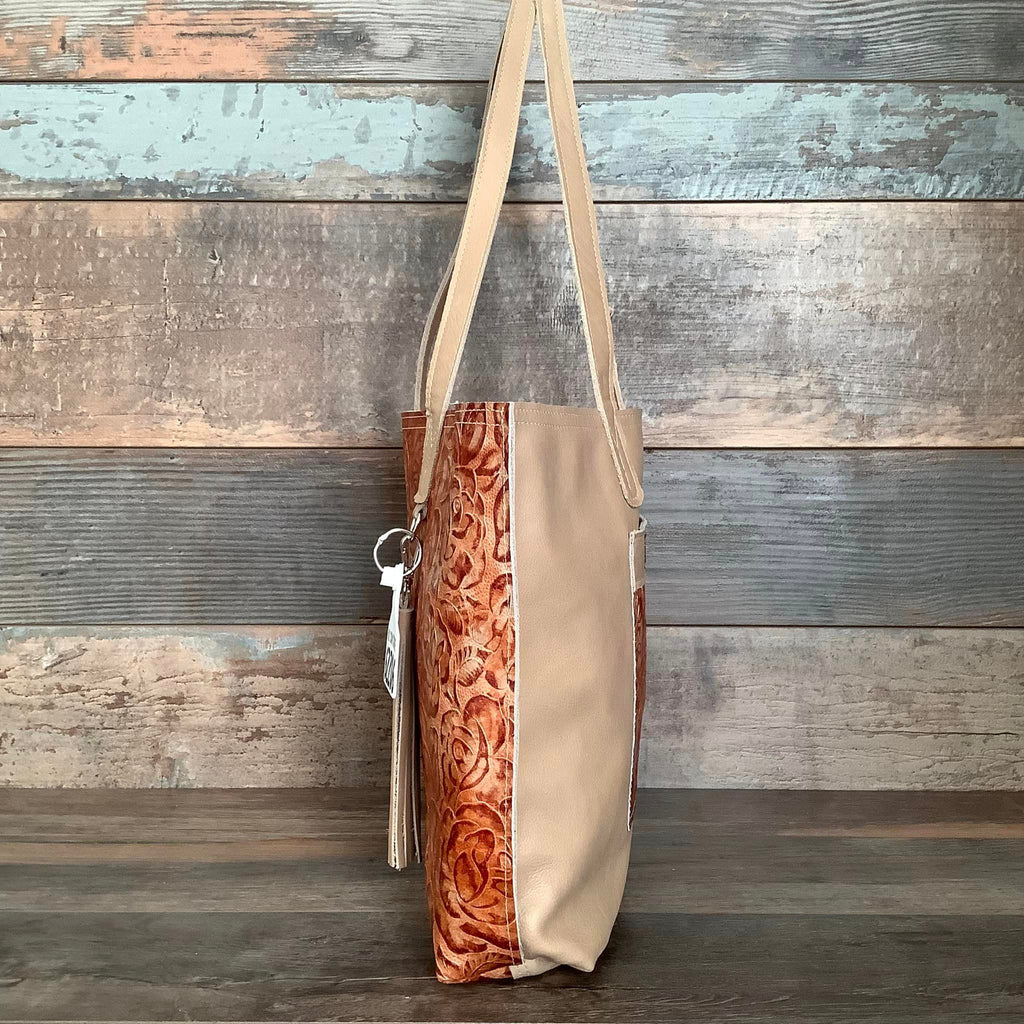 The Weekender #62206