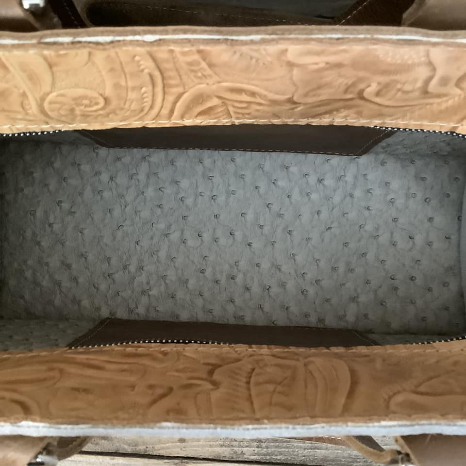 Small Town Tote #62126 BNF62