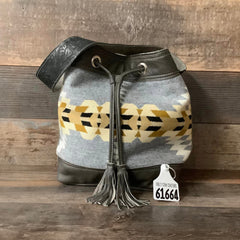 Feed Bucket Pendleton®  #61664