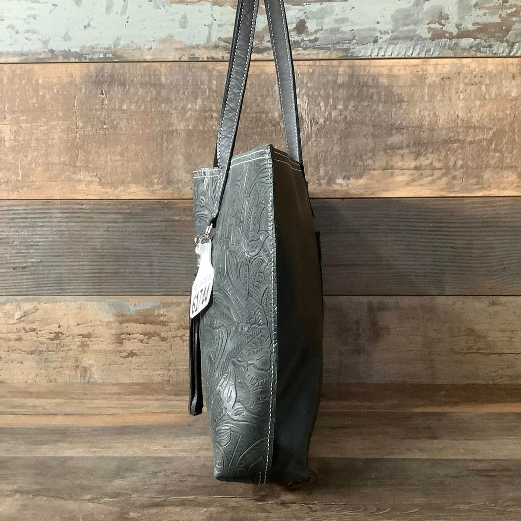 The Weekender #61744