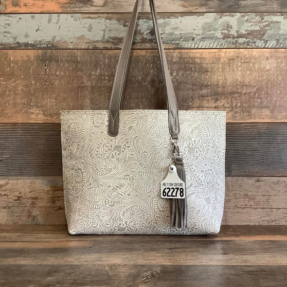 The Weekender #62278