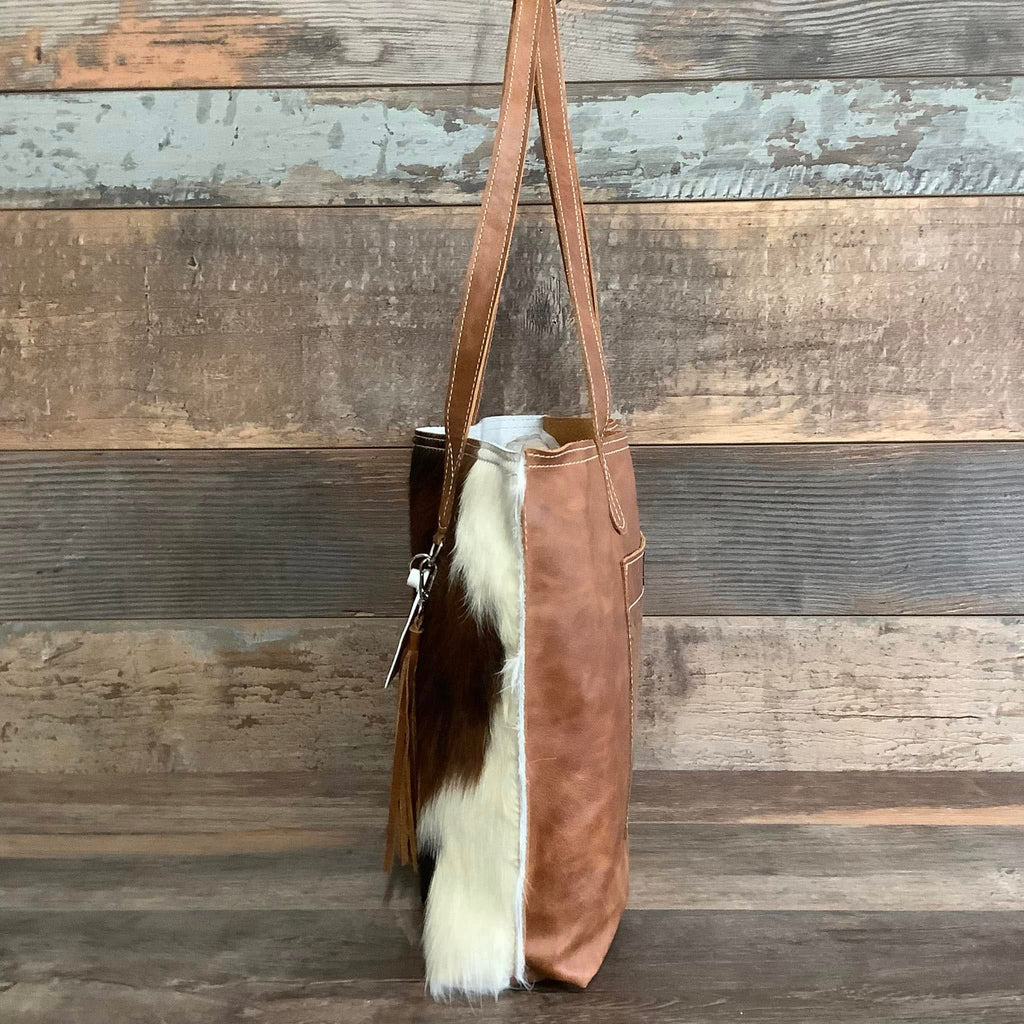 The Weekender #61736