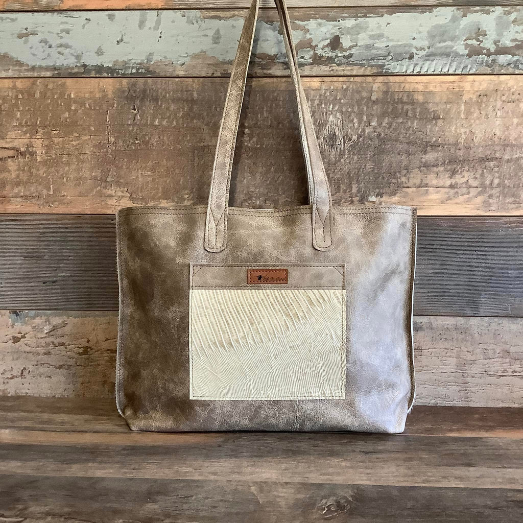 The Weekender #69471