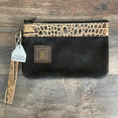 Exclusive Collection Western Leather Wristlet Clutch #71458