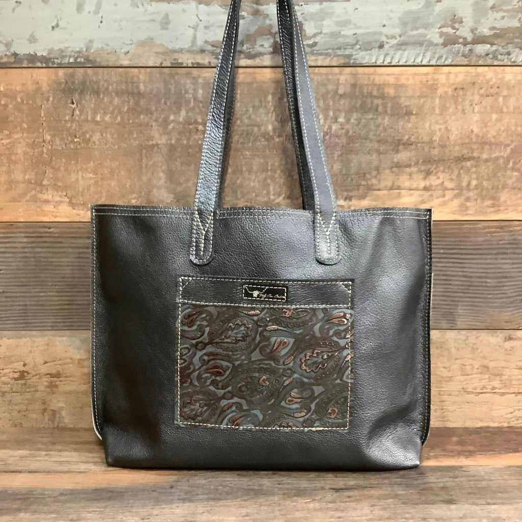 The Weekender #69316
