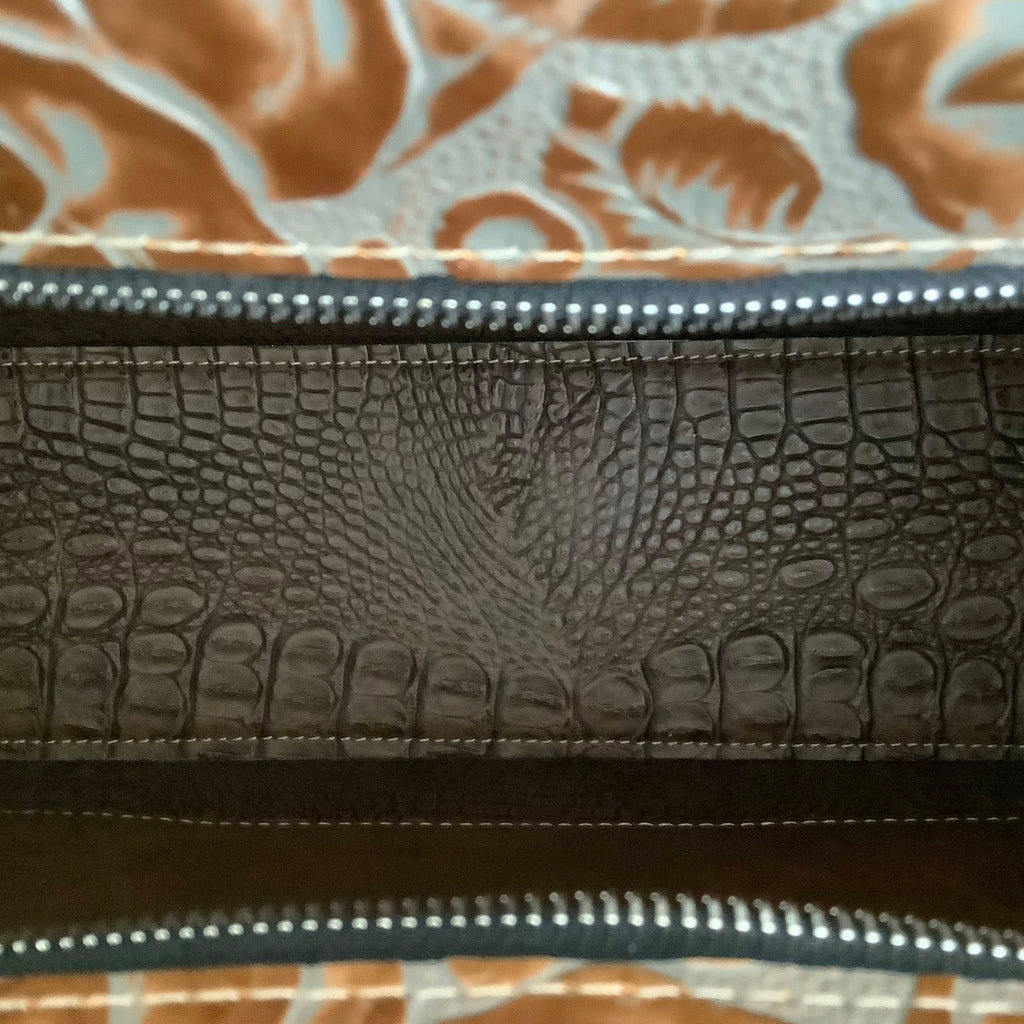 Get Outta Town Hybrid Tote #78094