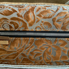 Get Outta Town Hybrid Tote #78094