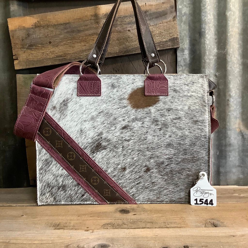 Exclusive Collection Get Outta Town Hybrid Tote #1544