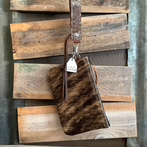 EXCLUSIVE WRISTLET CLUTCH SET #63979