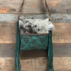 Crossbody with Front Pocket #76015