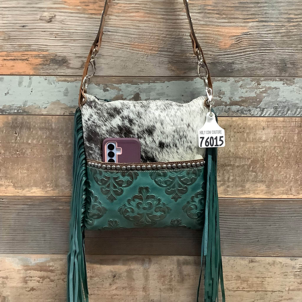 Crossbody with Front Pocket #76015