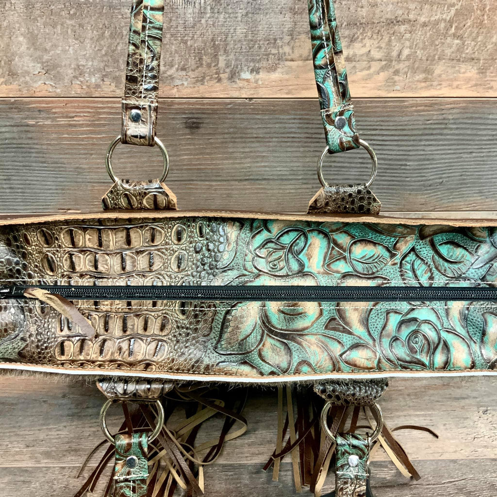 Get Outta Town Tote - #21534