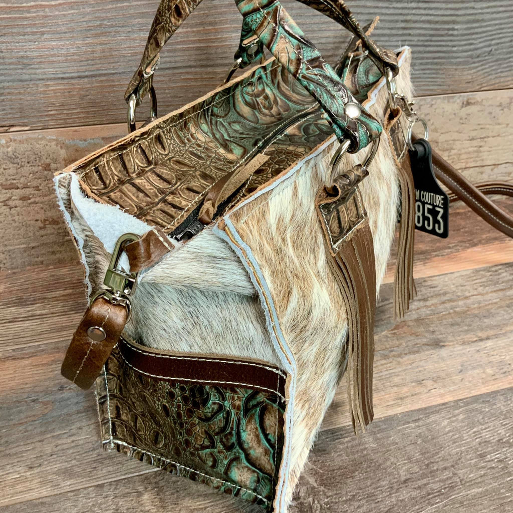 Small Town Hybrid Tote - #21853
