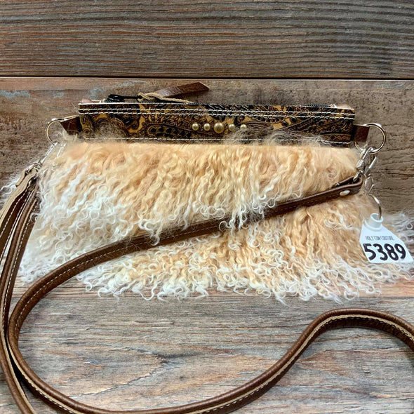 Wild Clutch #5389