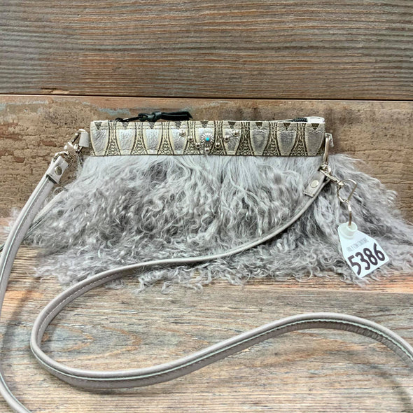 Wild Clutch #5386