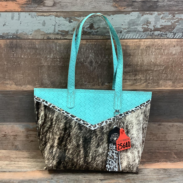 The Weekender - #25640 Bag Drop