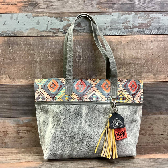 The Weekender - #25697 Bag Drop