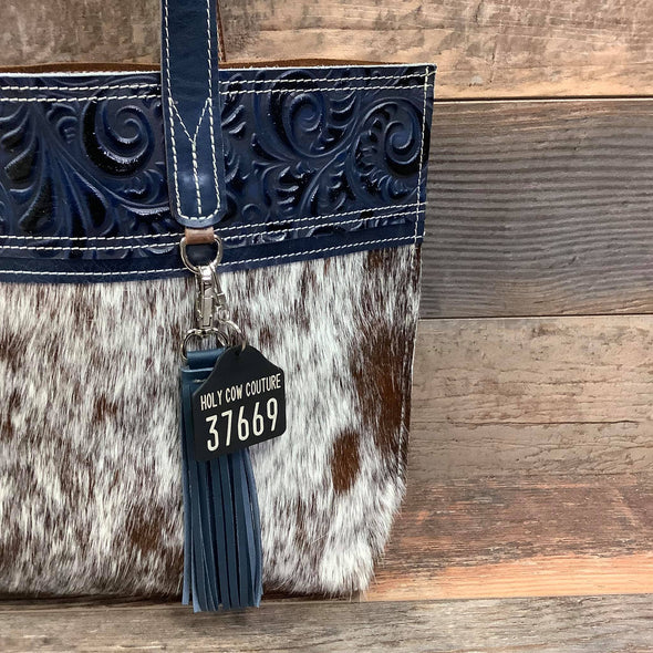 The Weekender #37669