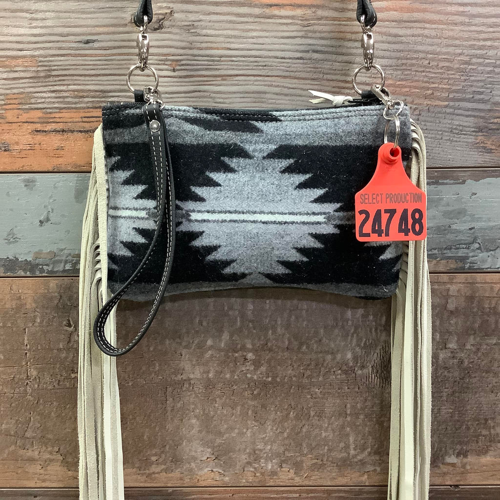 Ranch Hand - Pendleton 18" Fringe #24748 Bag Drop