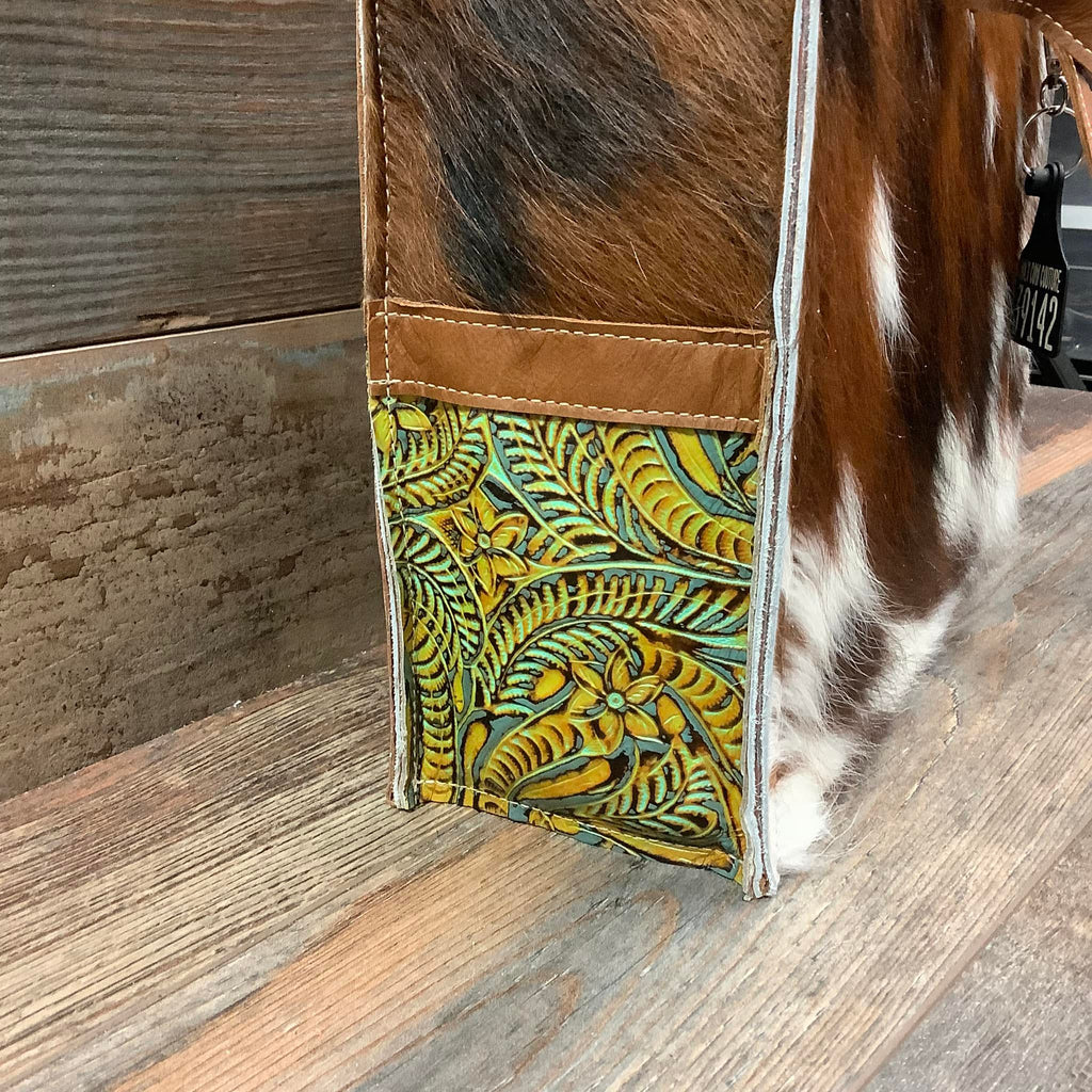 Get Outta Town Hybrid Tote - #39142