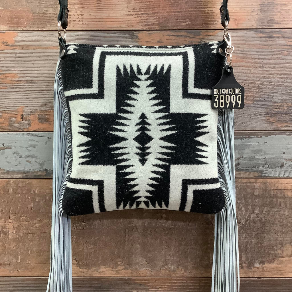 Crossbody-Pendleton 18" Fringe #38999