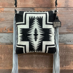 Crossbody-Pendleton 18" Fringe #38999