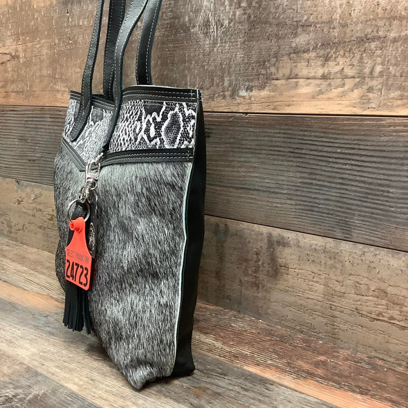 The Weekender  #24723 Bag Drop
