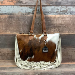 Town Square -18" Fringe #40007