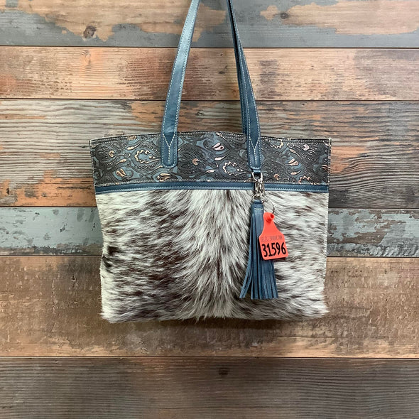 The Weekender #31596 Bag Drop