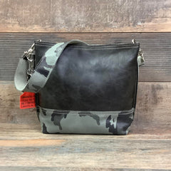 Mini Messenger - Camo #31508 Bag Drop