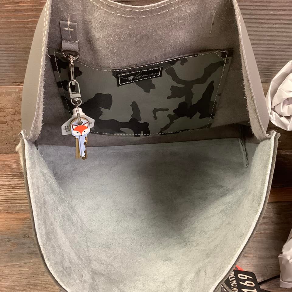 The Weekender Camo #31565 Bag Drop