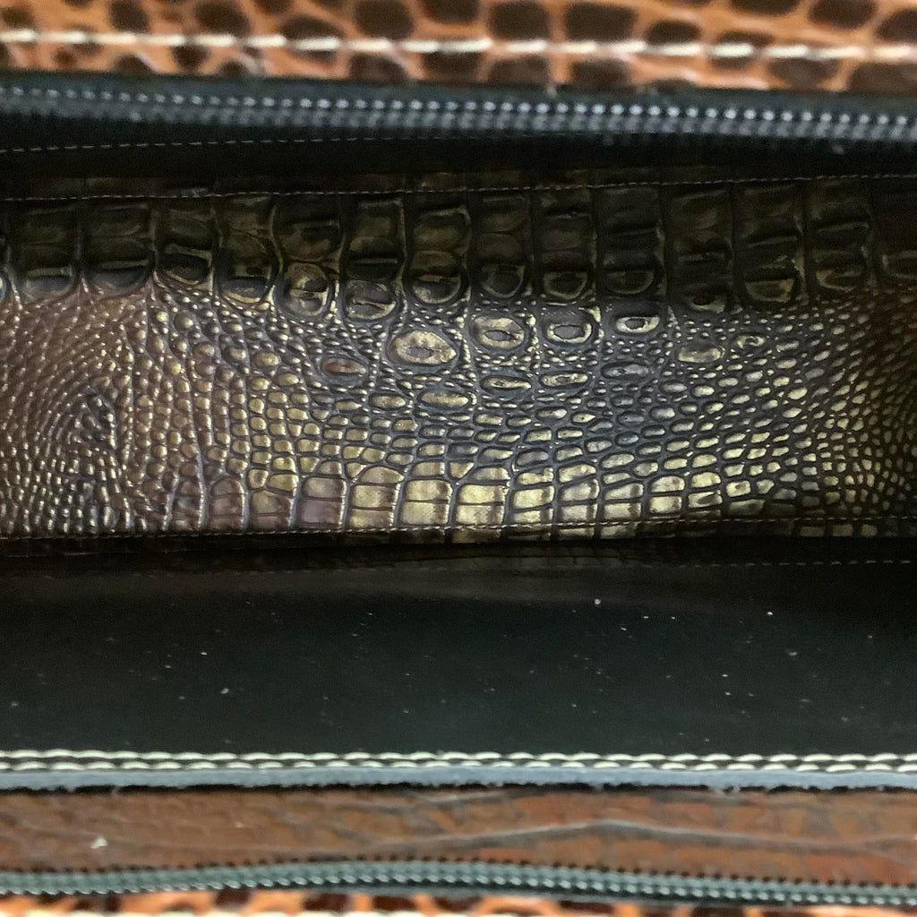 Get Outta Town Hybrid Tote #44478