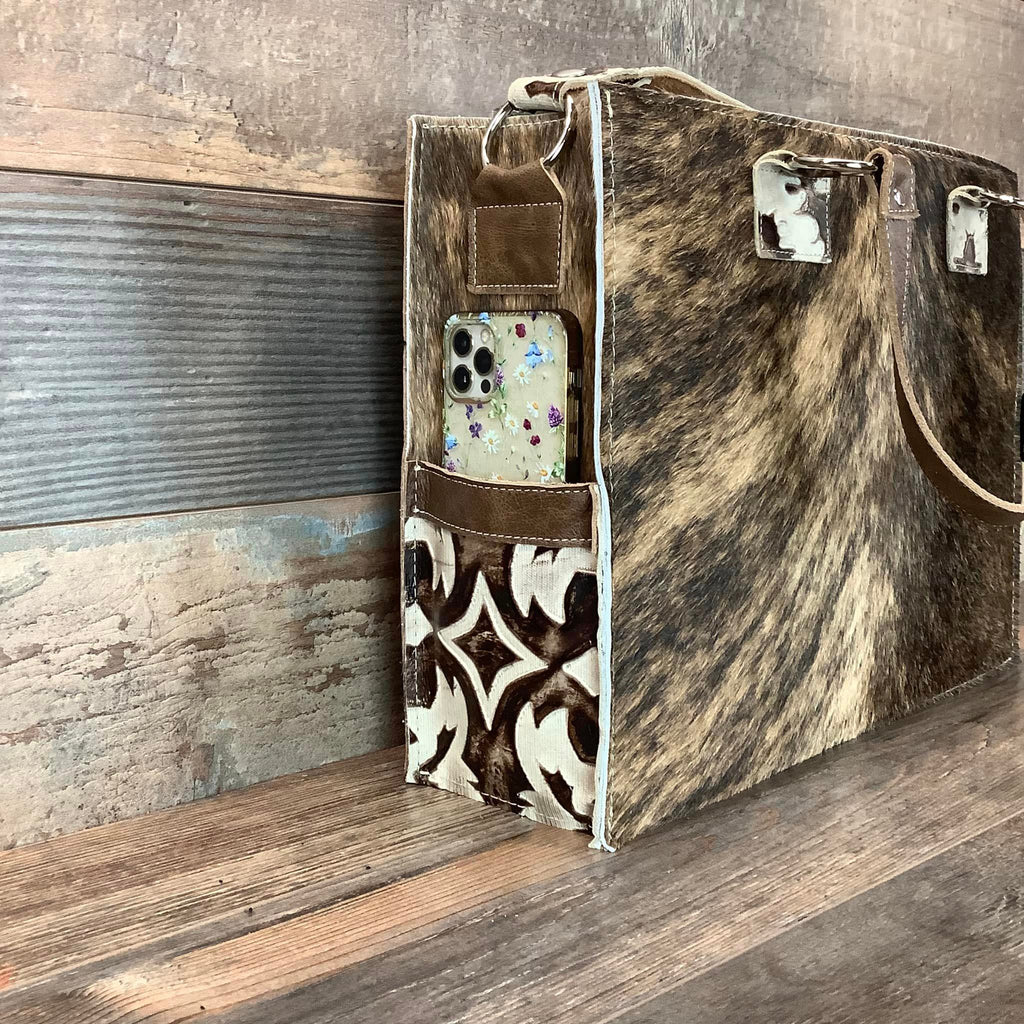 Get Outta Town Hybrid Tote #48206