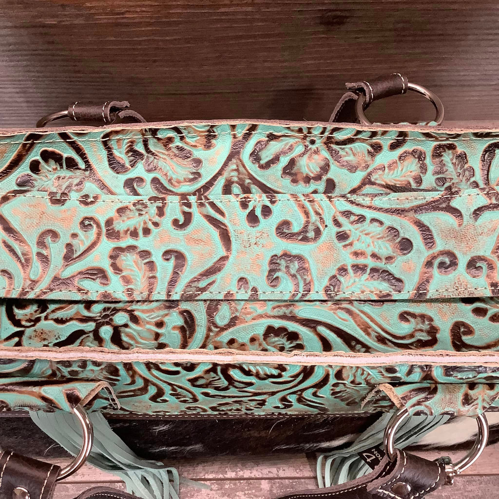 Get Outta Town Hybrid Tote #48218