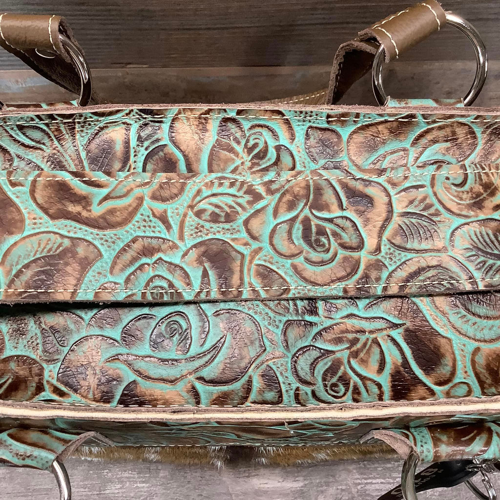 Get Outta Town Hybrid Tote Axis #57810