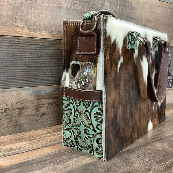 Get Outta Town Hybrid Tote #57807