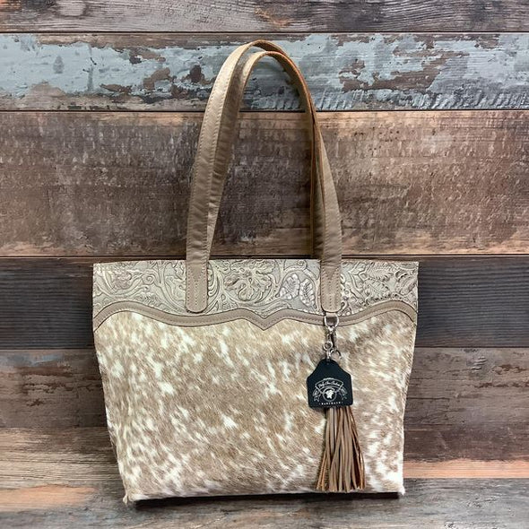 The Weekender #26907